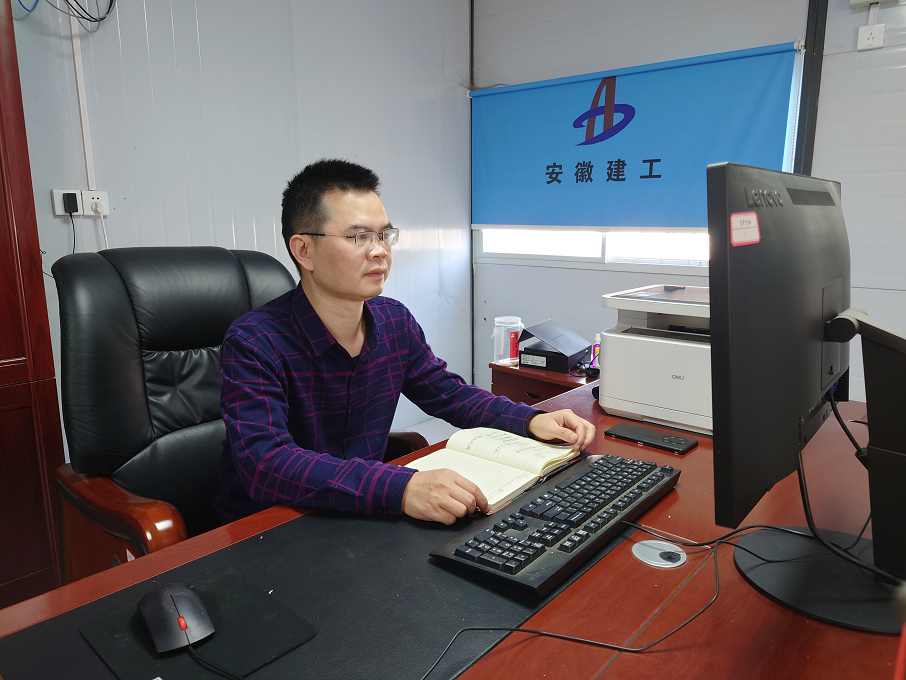 基層職工熱議黨的二十大系列報(bào)道（五） ：攻堅(jiān)克難、奮勇前行，向公司交出一份份高質(zhì)量答卷！